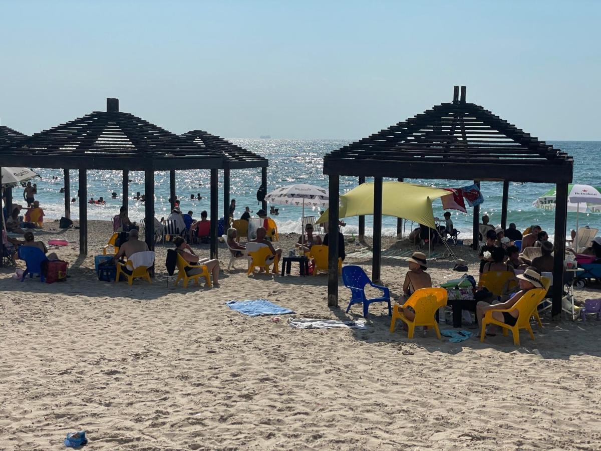 גבעת אולגה #דירת יוקרה על הים Sunset Beach Apartment# מראה חיצוני תמונה