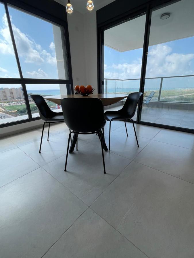 גבעת אולגה #דירת יוקרה על הים Sunset Beach Apartment# מראה חיצוני תמונה
