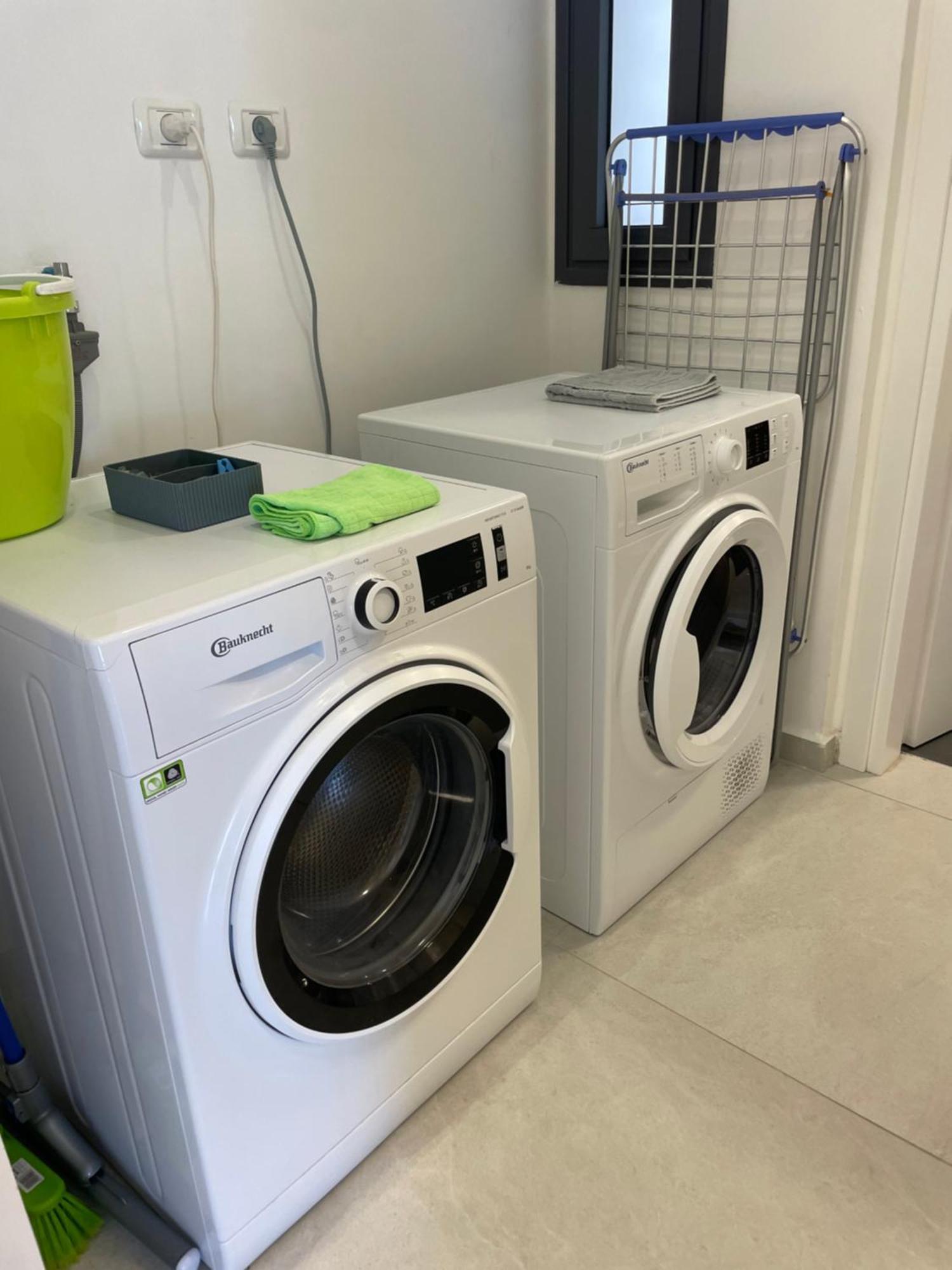 גבעת אולגה #דירת יוקרה על הים Sunset Beach Apartment# מראה חיצוני תמונה